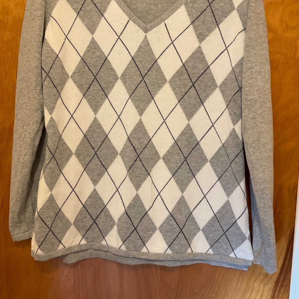 Tommy Hilfiger Women's V-Neck Argyle Sweater Gray Sz L - Picture 3 of 13